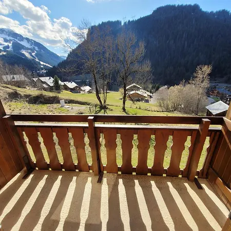 Chatel, La Vue Des Gentianes Châtel