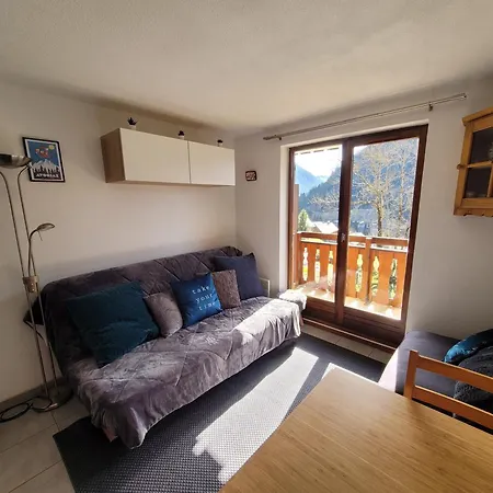 Chatel, La Vue Des Gentianes *